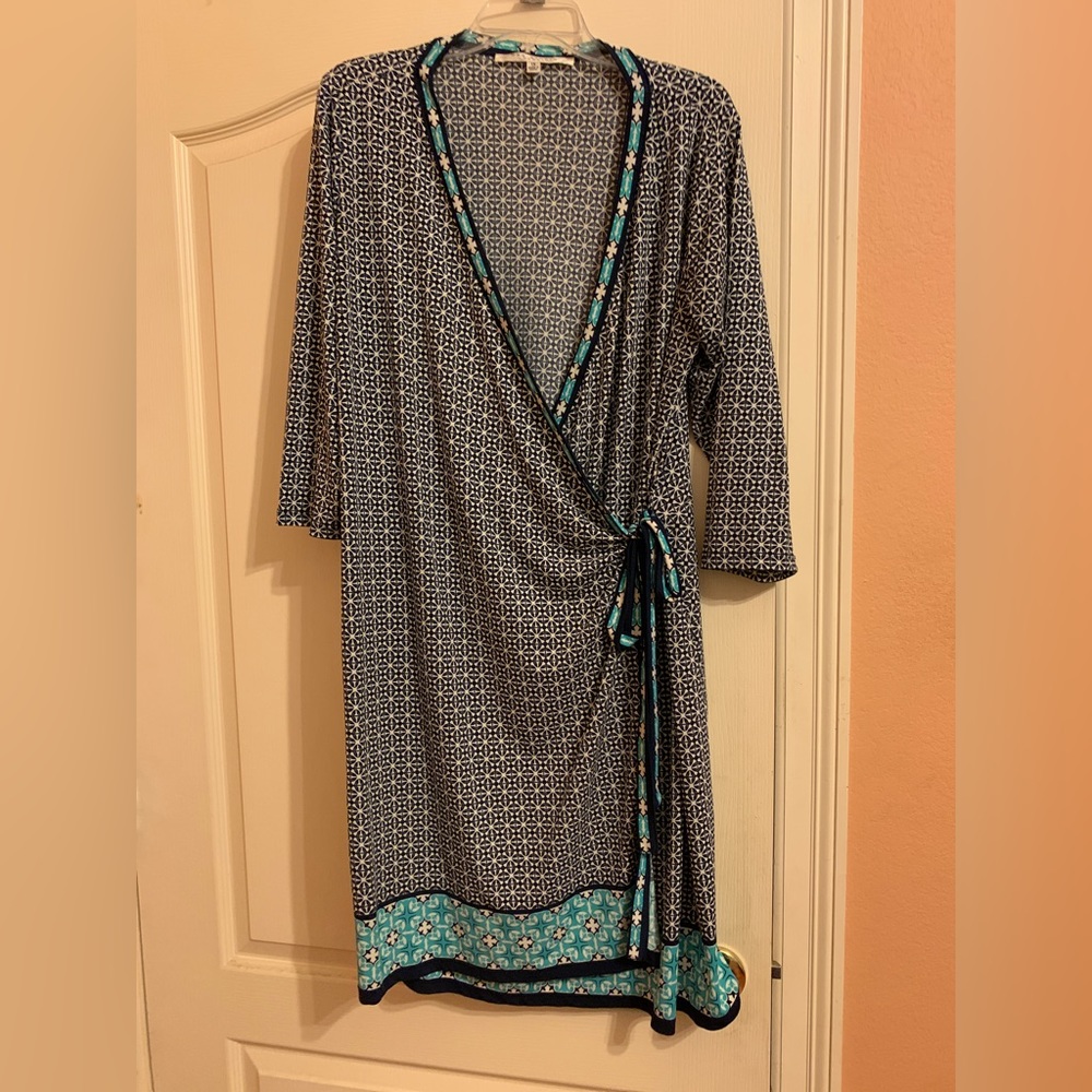 Wrap dress, 3/4 sleeve. Lightweight fabric.